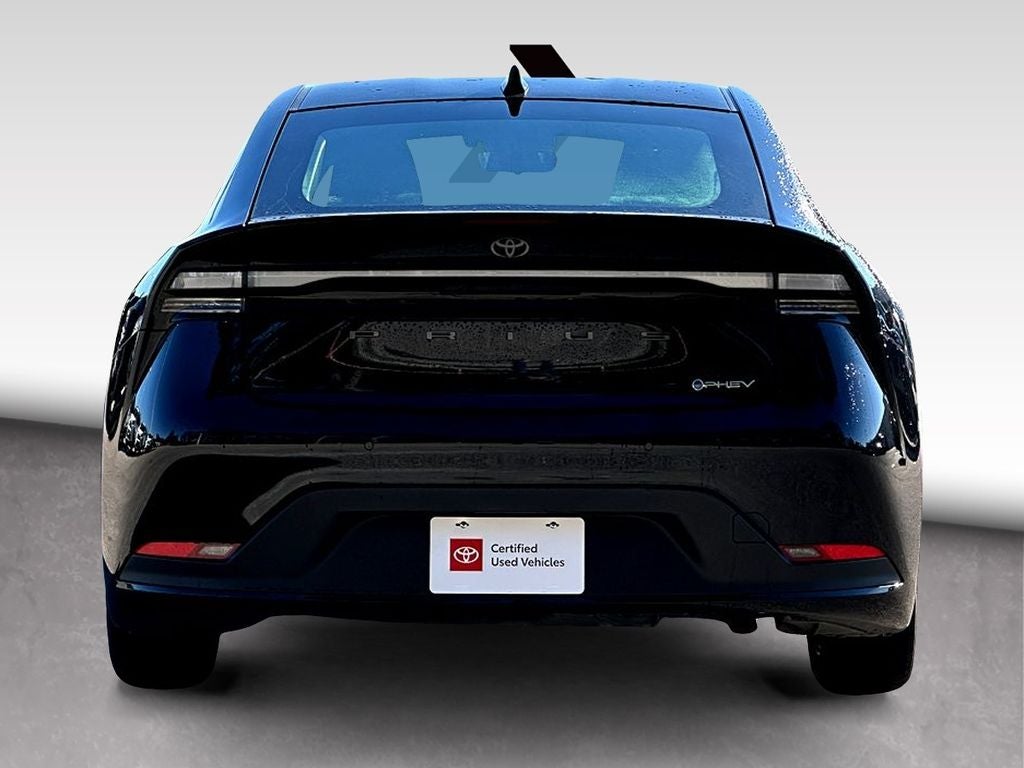 2025 Toyota Prius Plug-In Hybrid SE