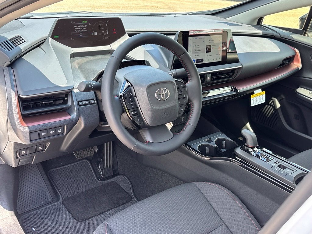 2026 Toyota Prius Plug-In Hybrid SE