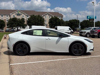 2026 Toyota Prius Plug-In Hybrid SE