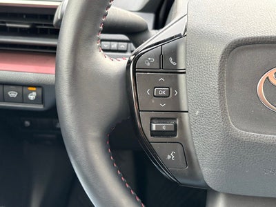 2025 Toyota Prius Plug-In Hybrid SE