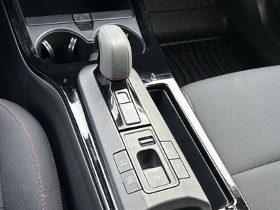 2025 Toyota Prius Plug-In Hybrid SE