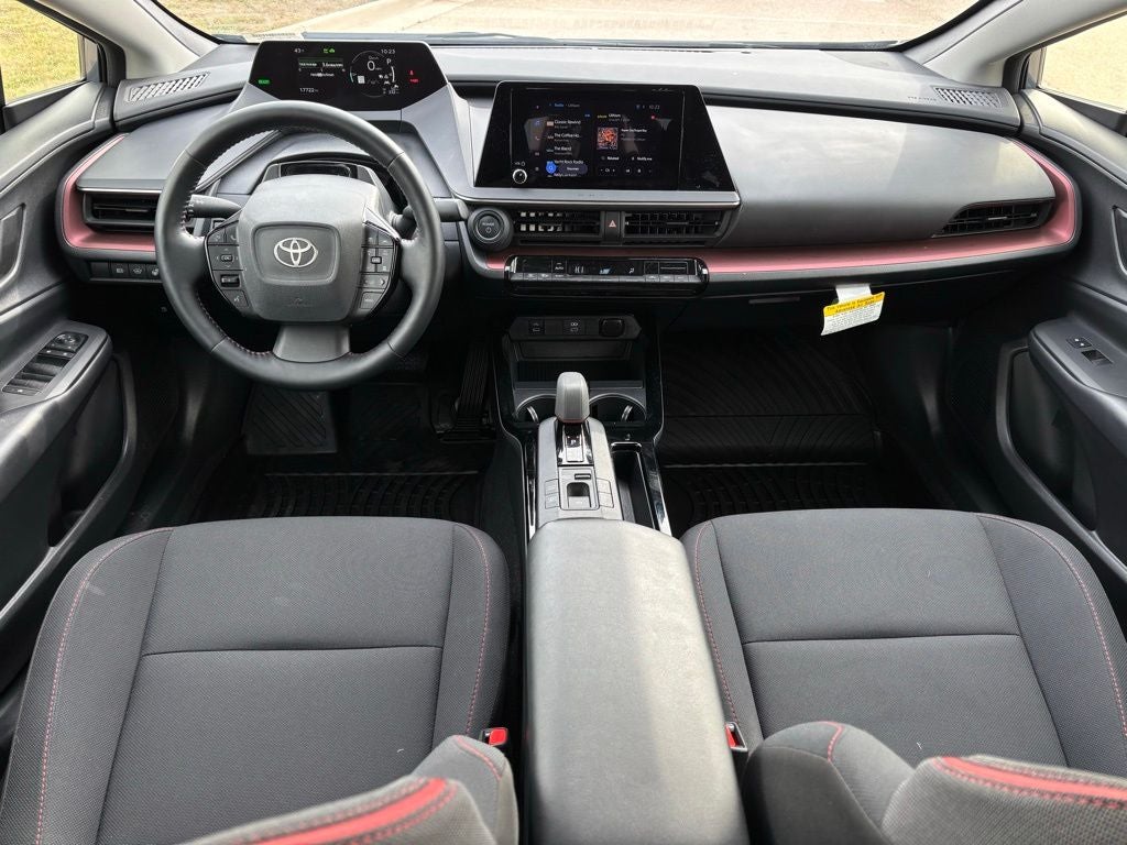 2025 Toyota Prius Plug-In Hybrid SE