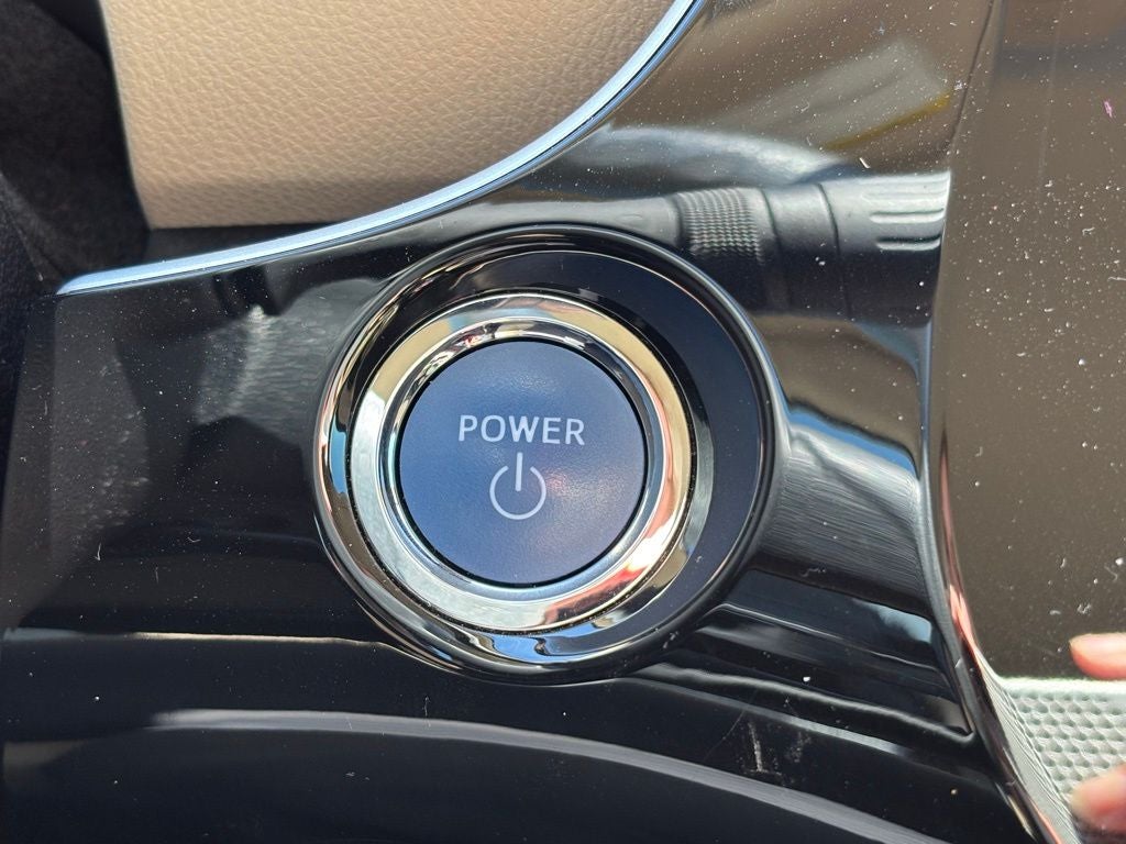 2022 Toyota Prius LE