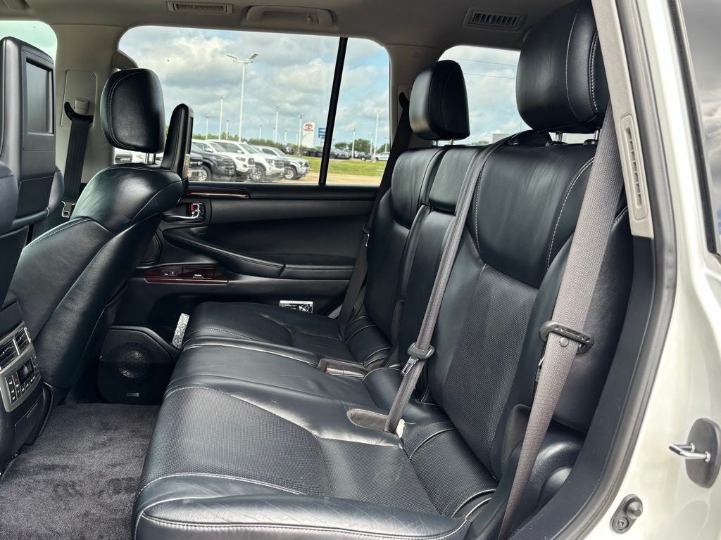2013 Lexus LX 570