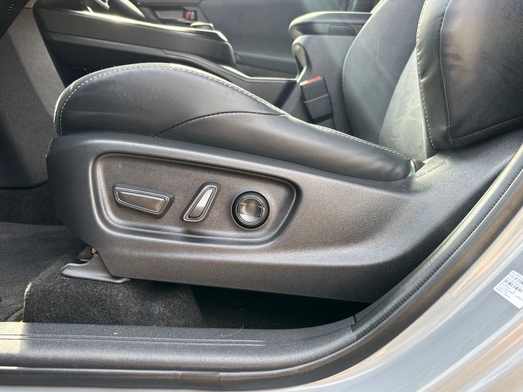 2026 Toyota C-HR XSE