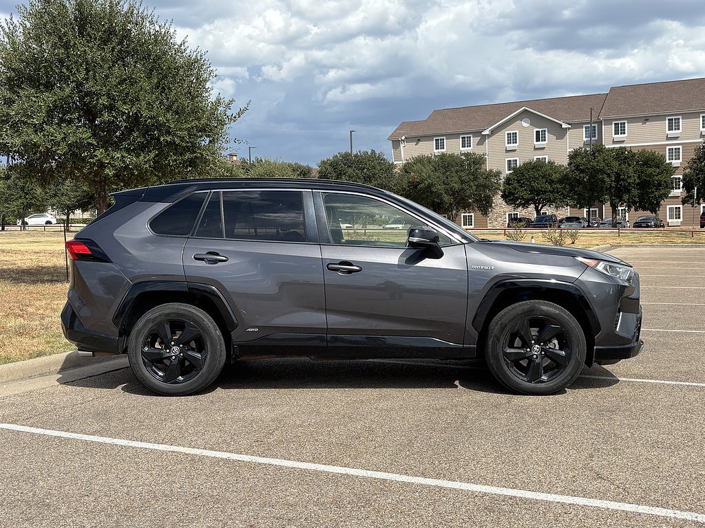 2020 Toyota RAV4 AWD XSE 4dr SUV