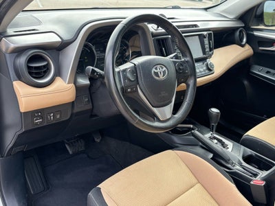 2018 Toyota RAV4 Hybrid XLE