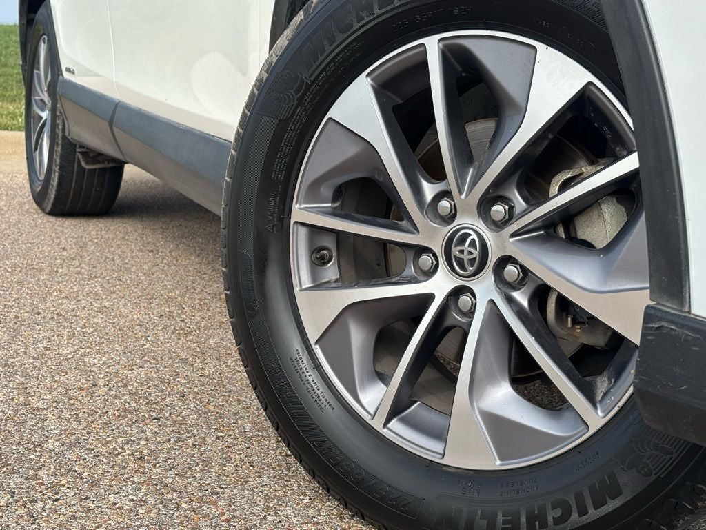 2018 Toyota RAV4 Hybrid XLE