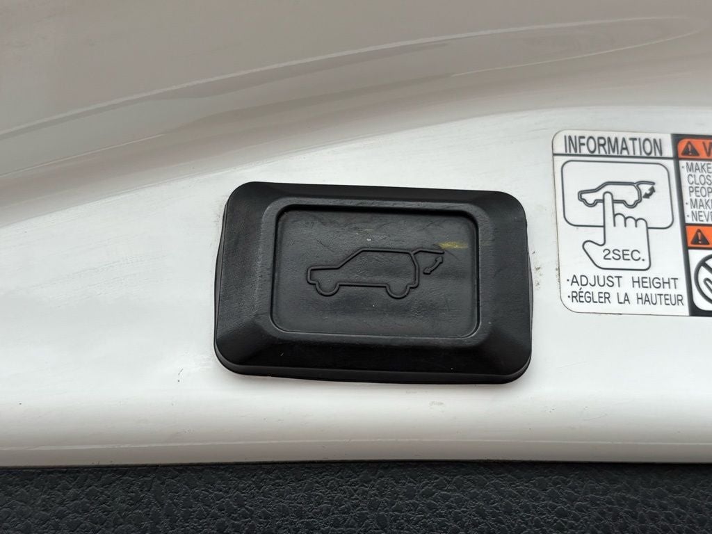 2018 Toyota RAV4 Hybrid XLE