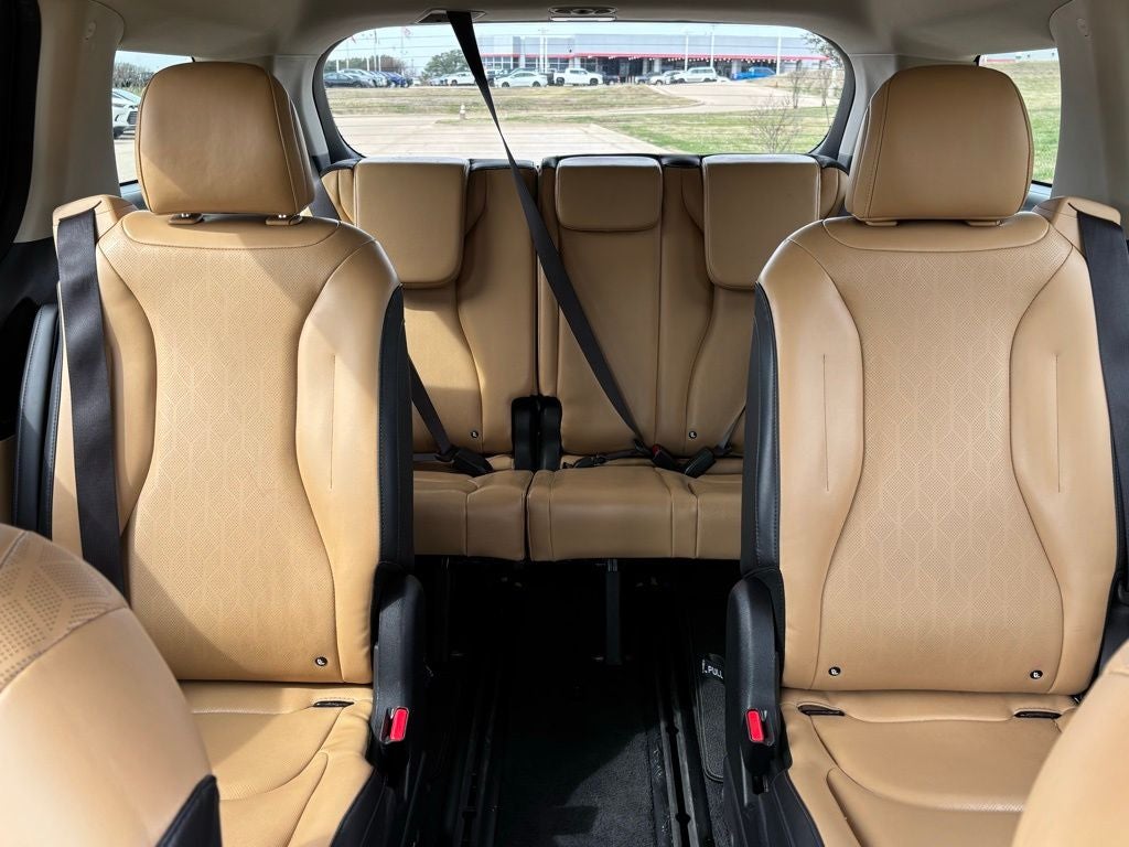 2024 Kia Carnival LX