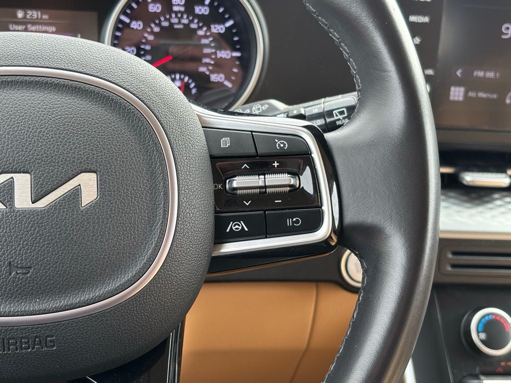 2024 Kia Carnival LX