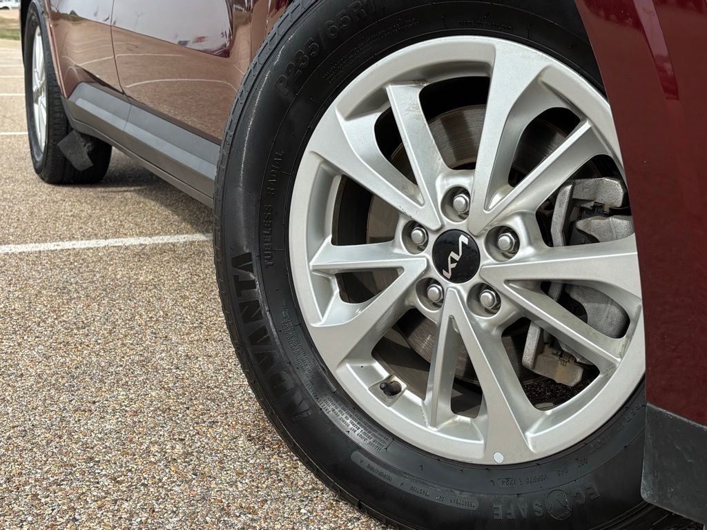 2024 Kia Carnival LX