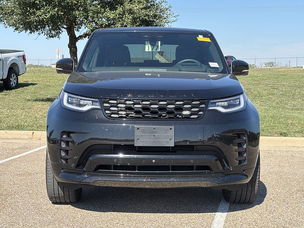 2024 Land Rover Discovery P300 Dynamic SE