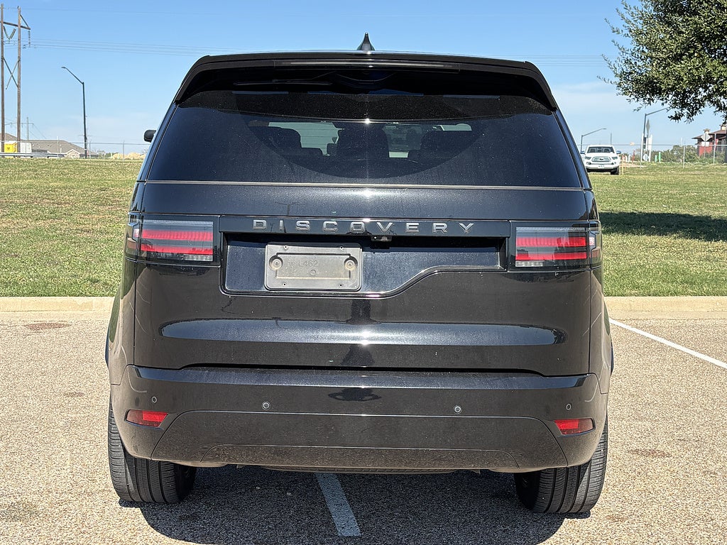 2024 Land Rover Discovery P300 Dynamic SE