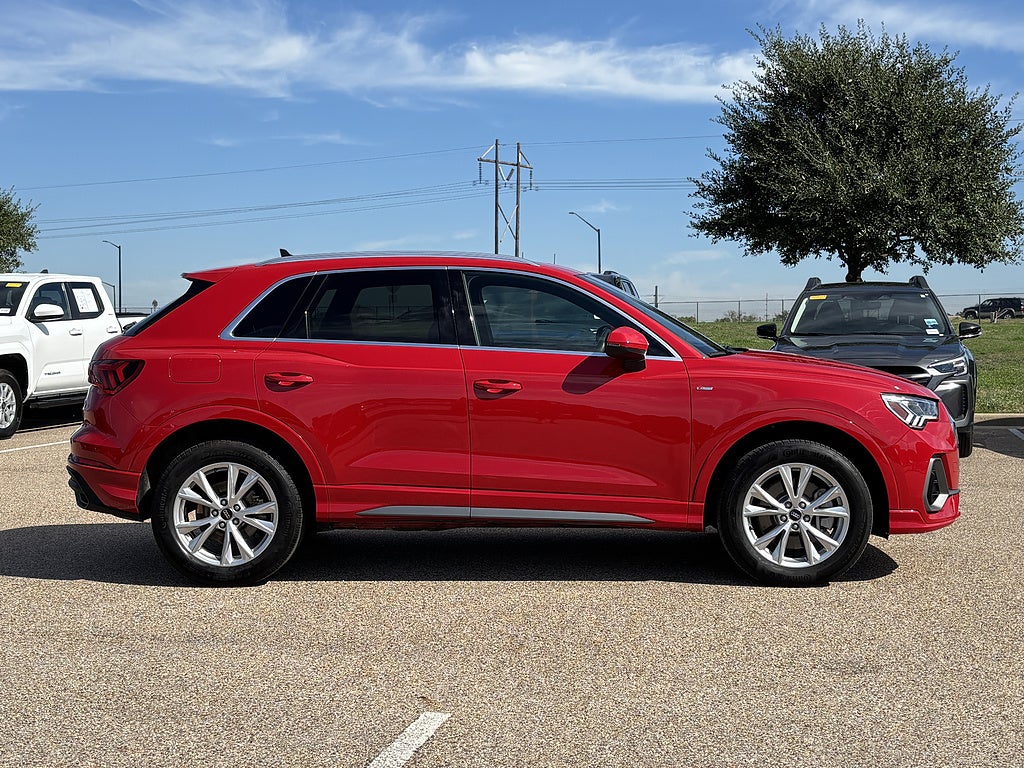 2025 Audi Q3 quattro S line Premium 45 TFSI