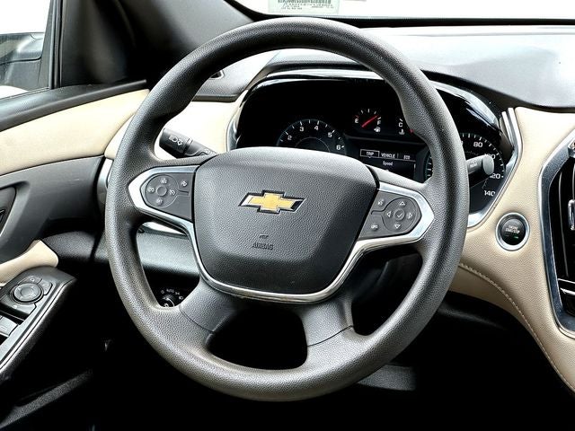2022 Chevrolet Traverse LS w/1FL