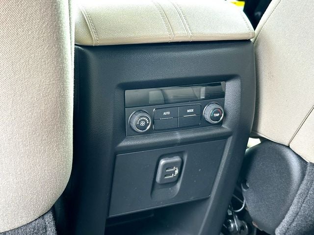 2022 Chevrolet Traverse LS w/1FL