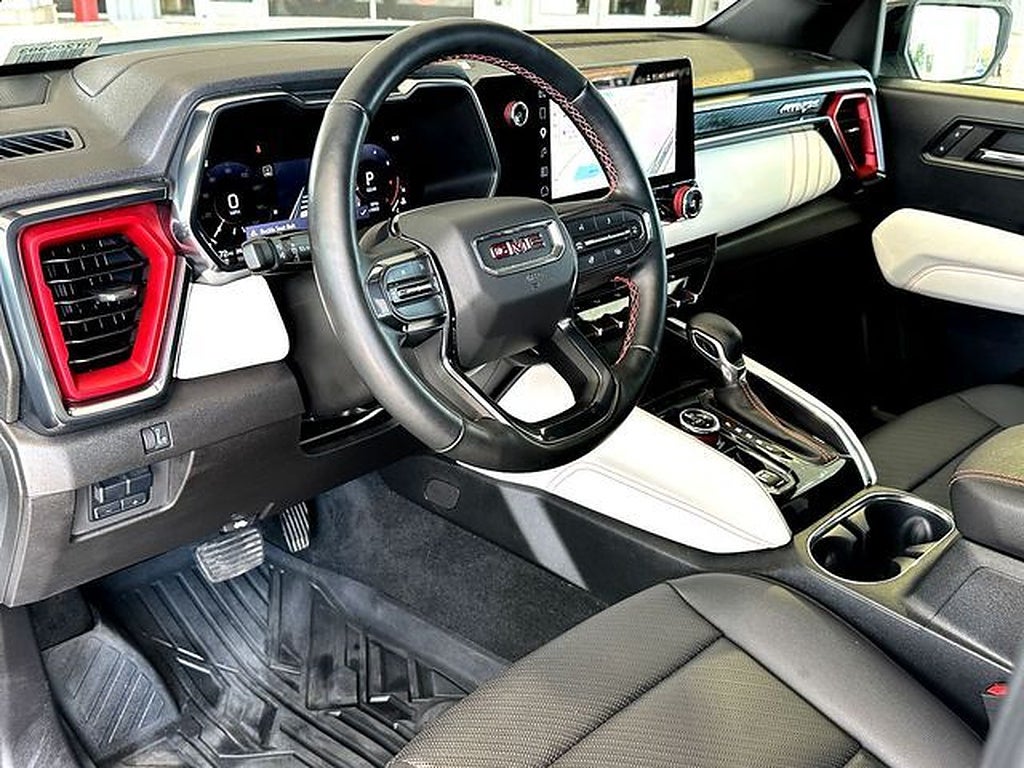 2024 GMC Canyon AT4X