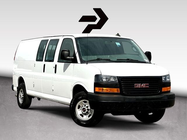 2022 GMC Savana 3500 Work Van