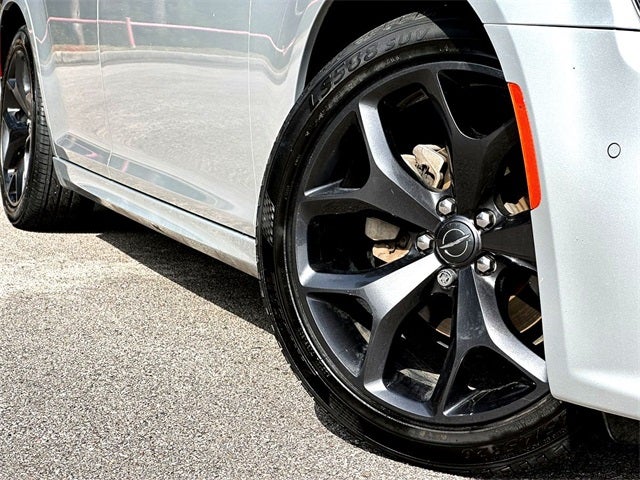 2023 Chrysler 300 Touring