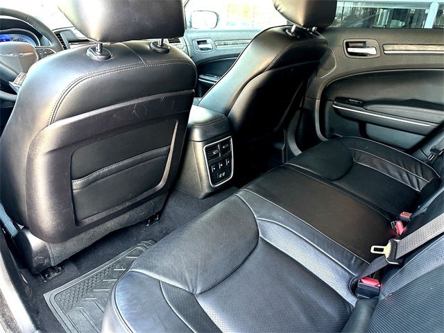 2023 Chrysler 300 Touring