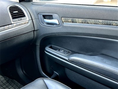 2023 Chrysler 300 Touring