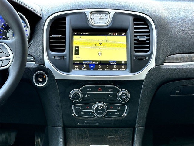 2023 Chrysler 300 Touring