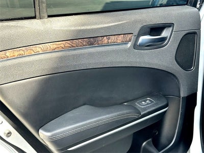 2023 Chrysler 300 Touring