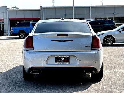 2023 Chrysler 300 Touring