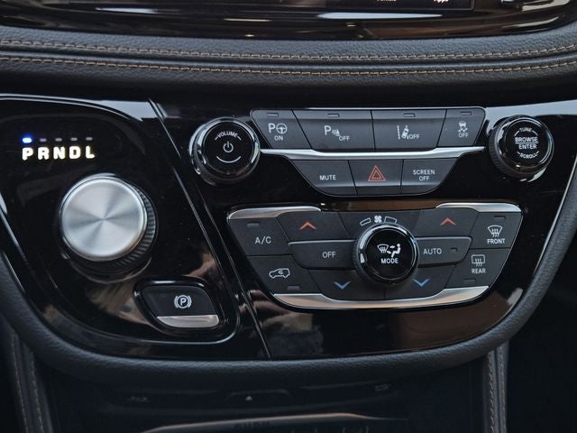 2022 Chrysler Pacifica Hybrid Pinnacle