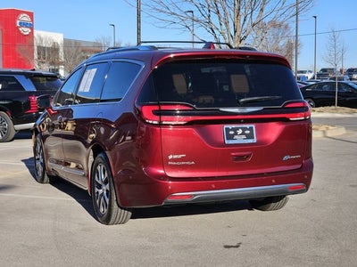 2022 Chrysler Pacifica Hybrid Pinnacle