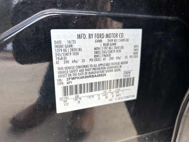 2024 Ford Edge Titanium