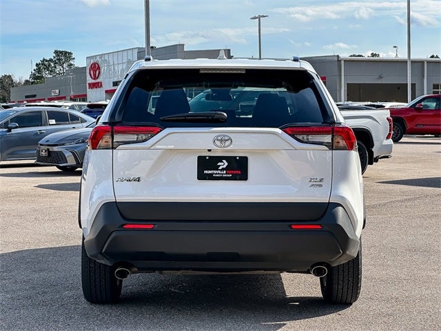 2025 Toyota RAV4 XLE