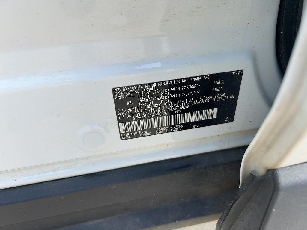 2025 Toyota RAV4 XLE