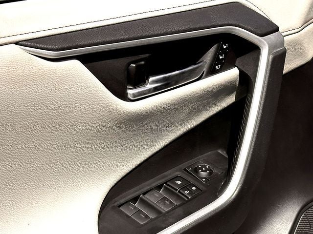 2022 Toyota RAV4 Limited