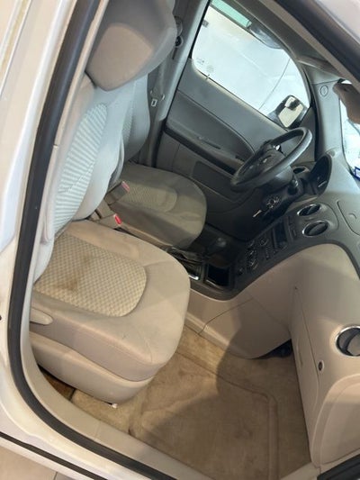 2011 Chevrolet HHR LS Panel