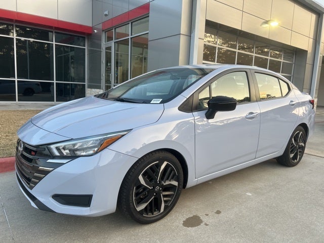 2024 Nissan Versa 1.6 SR