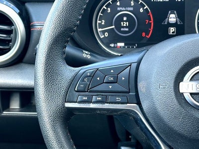 2024 Nissan Versa 1.6 SR