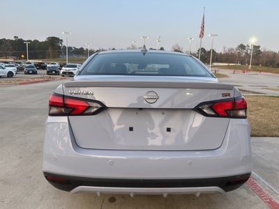 2024 Nissan Versa 1.6 SR