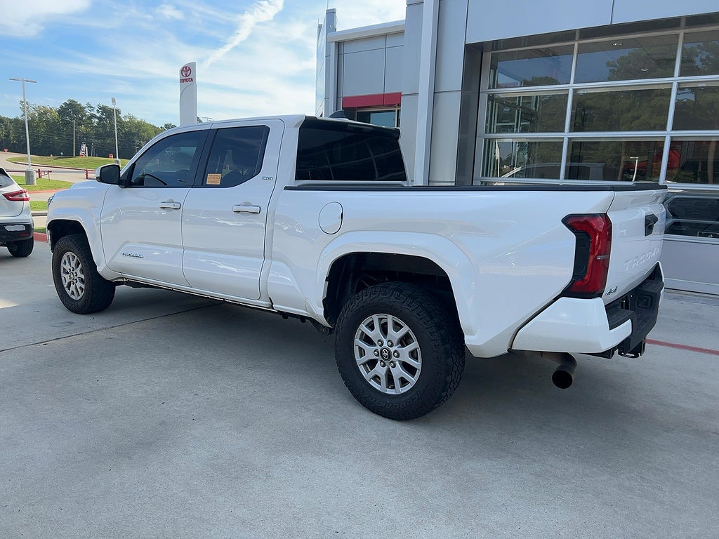 2024 Toyota Tacoma 4WD SR5