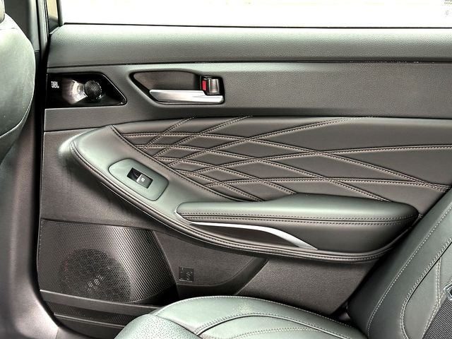 2022 Toyota Avalon Hybrid Limited