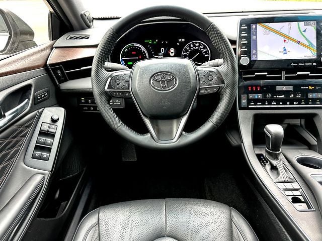 2022 Toyota Avalon Hybrid Limited