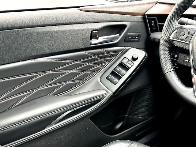 2022 Toyota Avalon Hybrid Limited