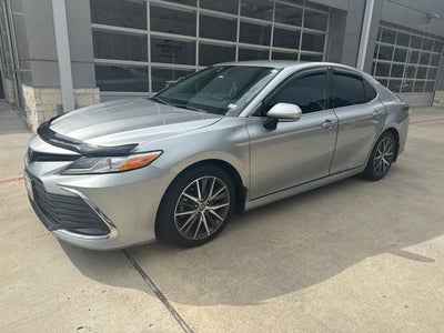 2023 Toyota Camry Hybrid XLE