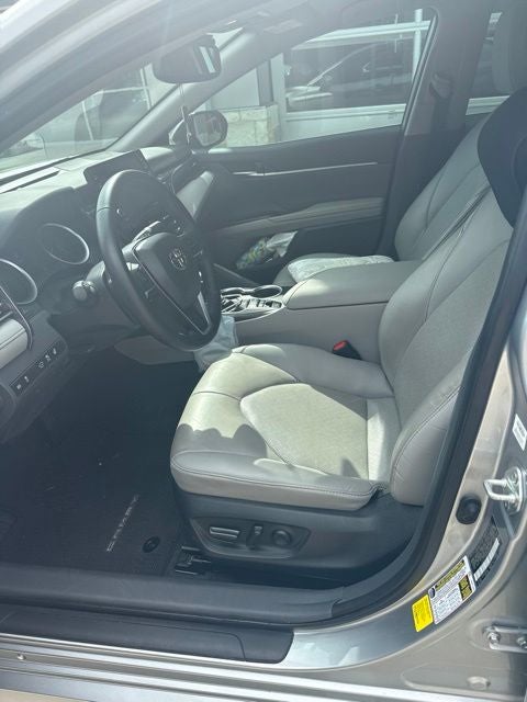 2023 Toyota Camry Hybrid XLE