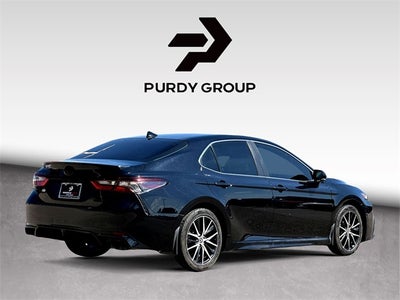 2022 Toyota Camry SE