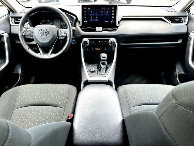 2021 Toyota RAV4 Hybrid XLE