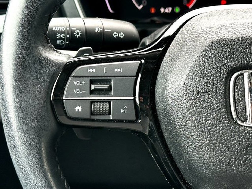 2023 Honda Pilot EX-L w/Rear Captain's Chairs