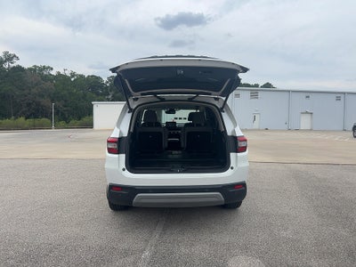 2023 Honda Pilot EX-L w/Rear Captain's Chairs