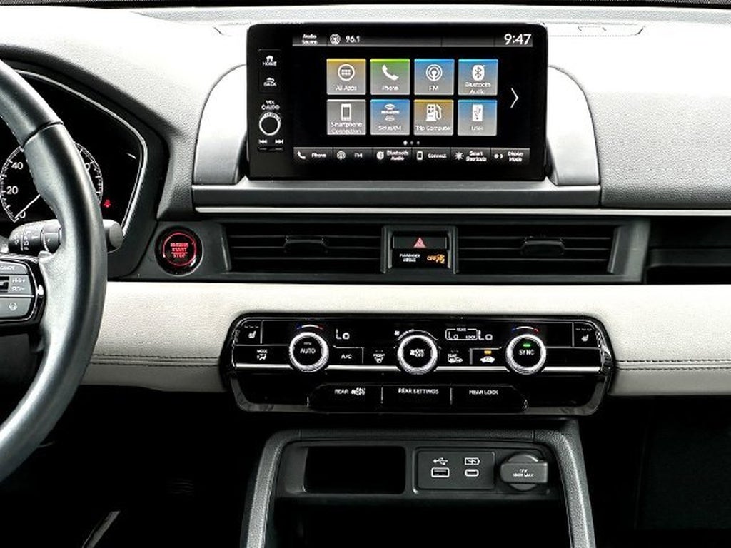 2023 Honda Pilot EX-L w/Rear Captain's Chairs